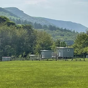  Campsite Rosemary Shepherds Hut, Clay Bank Huts United Kingdom